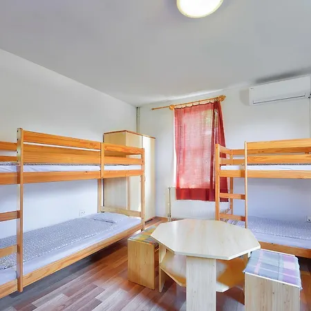 Oliver Guest house