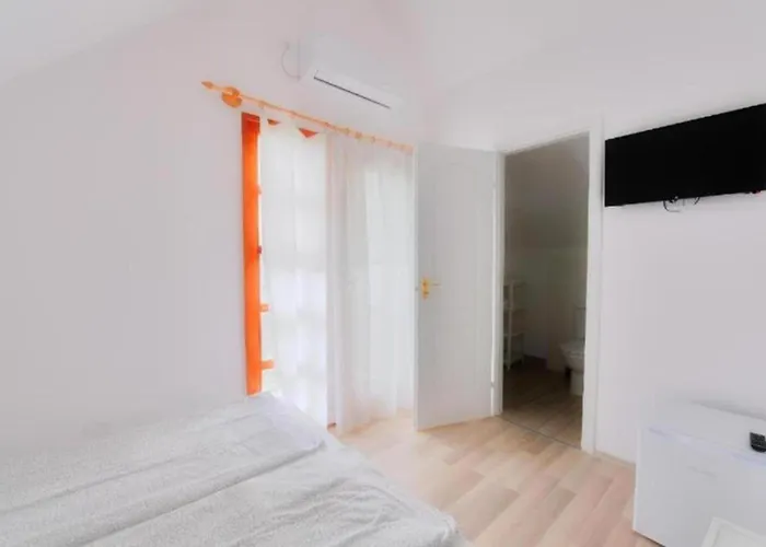 בית הארחה Oliver בלטונללה