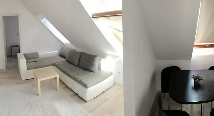 Oliver * בלטונללה